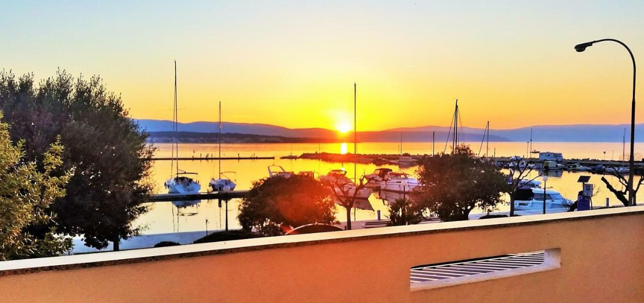 Obala Apartment & Studios Malinska Dış mekan fotoğraf