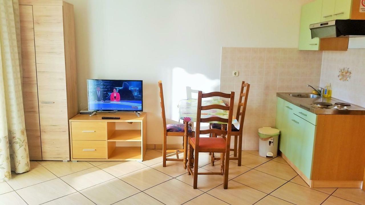 Obala Apartment & Studios Malinska Dış mekan fotoğraf