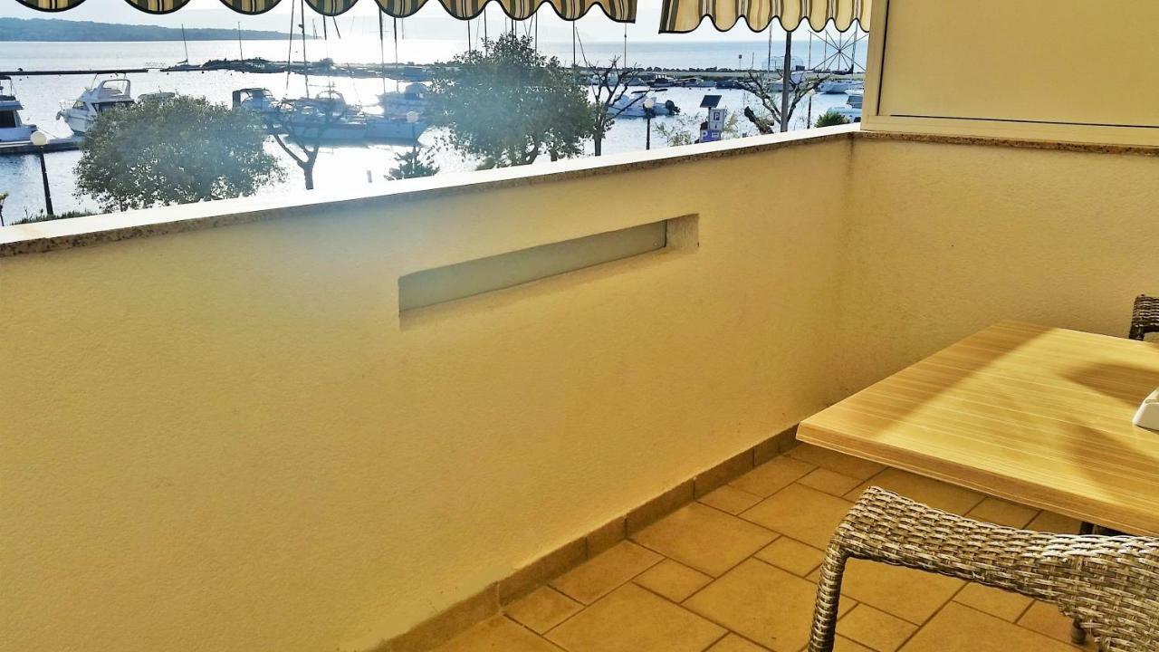 Obala Apartment & Studios Malinska Dış mekan fotoğraf